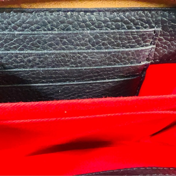 Dooney & Bourke Black Pebble Grain Large Zip Around Wallet - Picture 3 of 4